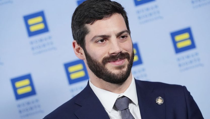 Group funded by Anthropic supports candidate targeted by opposing AI super PAC