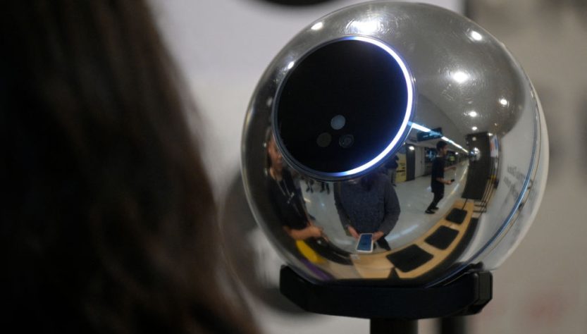 World introduces a tool to authenticate the individuals behind AI shopping assistants.