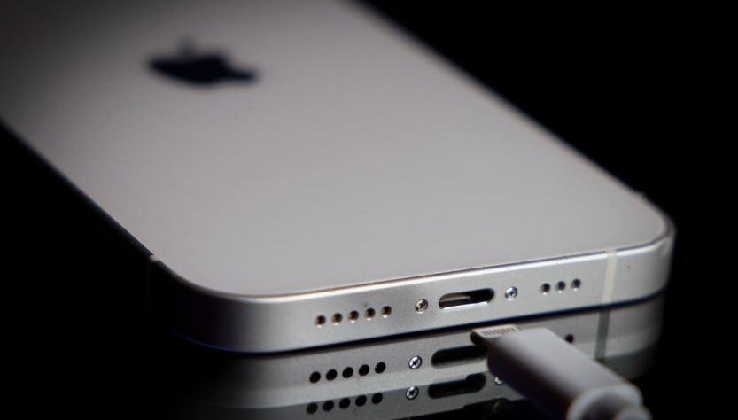 A recently discovered unfixable vulnerability in Apple chips paves the way for an iPhone jailbreak.