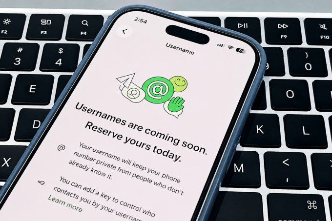 How to book and modify your WhatsApp username
