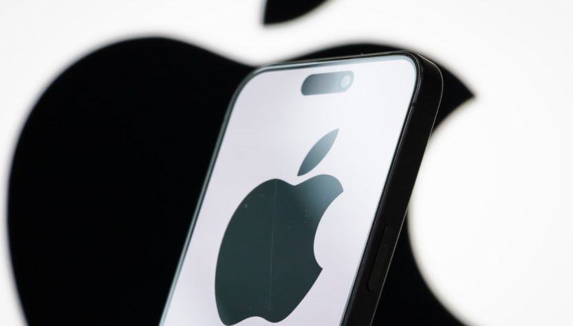 Researcher asserts that a bug in Apple’s Hide My Email feature has been revealing actual email addresses.