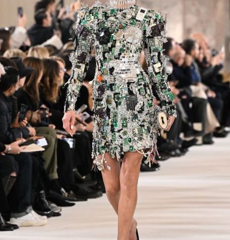 Vogue showcased robots on the runway at Vogue World, and the audience was not pleased